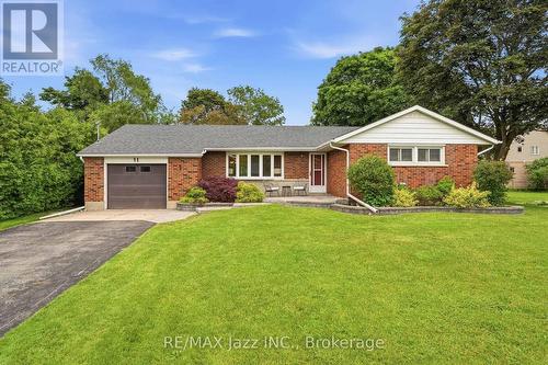 11 LYNWOOD AVENUE  Clarington (Courtice), ON L1E 2H8