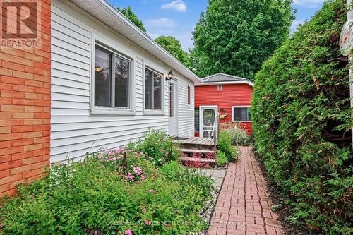 101 Drummond Street E, Perth, ON - Outdoor