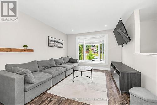 641 Deauville Court, Oshawa, ON 