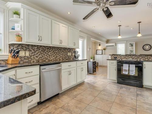 17 Pompano Court, Dartmouth, NS 