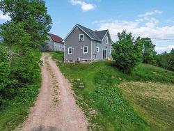 480 New Ross Road  Leminster, NS B0N 2T0