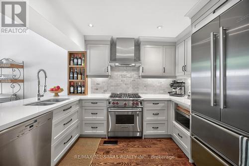 30 Edgewood Crescent, Toronto, ON 