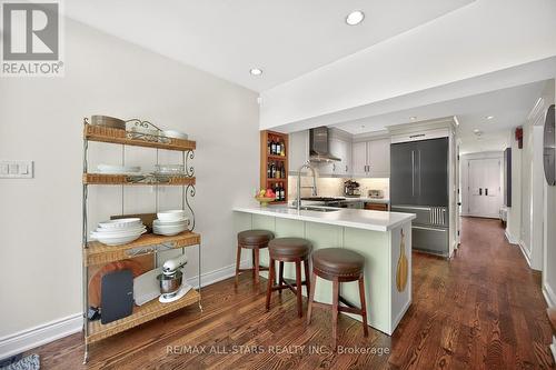 30 Edgewood Crescent, Toronto, ON 