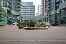1106 - 60 TOWN CENTRE COURT Toronto, ON M1P 0B1