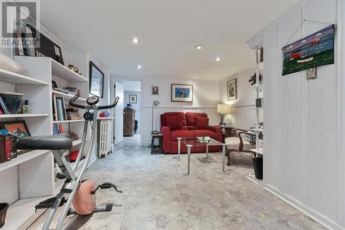 33 Plaxton Drive, Toronto, ON 