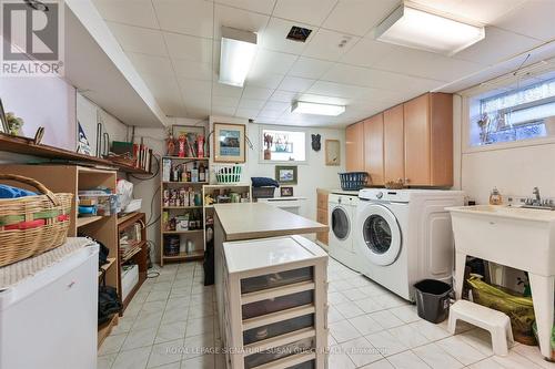 33 Plaxton Drive, Toronto, ON 