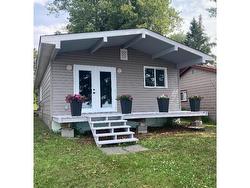 456 East Floral Beach Road Shuniah, ON P7A 0H1