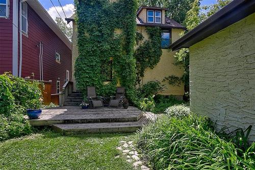 967 Grosvenor Ave, Winnipeg, MB 