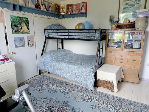 23 Railway Ave E Ave, Tolstoi, MB 
