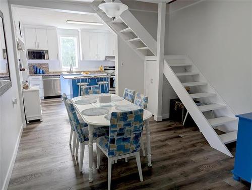 23 Railway Ave E Ave, Tolstoi, MB 