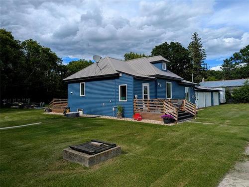 23 Railway Ave E Ave, Tolstoi, MB 