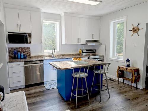23 Railway Ave E Ave, Tolstoi, MB 