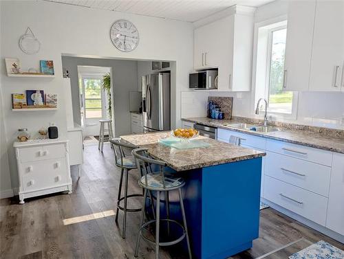 23 Railway Ave E Ave, Tolstoi, MB 