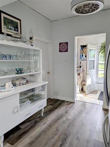 23 Railway Ave E Ave, Tolstoi, MB 