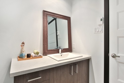 Salle de bains - 371 Boul. Magenta E., Farnham, QC 