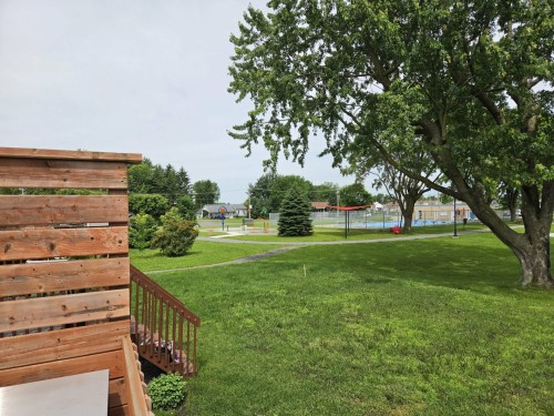 Extérieur - 371 Boul. Magenta E., Farnham, QC 