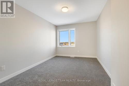 320 Parnian Private, Ottawa, ON 
