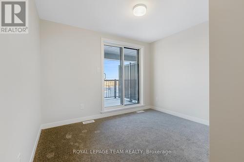 320 Parnian Private, Ottawa, ON 