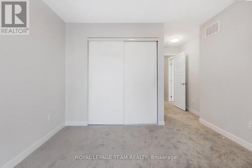 320 Parnian Private, Ottawa, ON 
