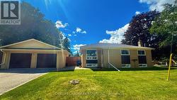 5 JOHNSON ROAD  Aurora, ON L4G 2A1
