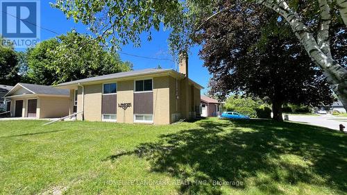 5 Johnson Road, Aurora, ON - Outdoor
