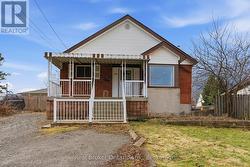 880 LAWRENCE ROAD  Hamilton (Bartonville), ON L8K 2A3