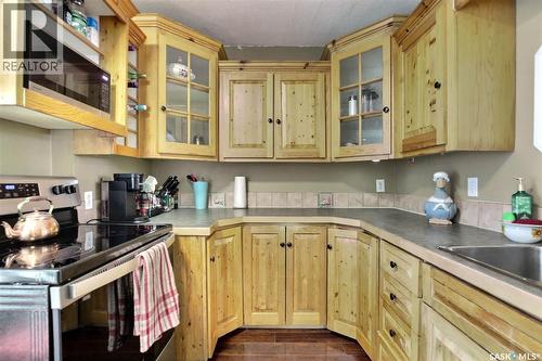2241 Queen Street, Regina, SK 