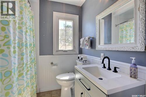 2241 Queen Street, Regina, SK 