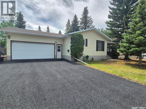 566 Dieppe DRIVE  Weyburn, SK S4H 2Y2