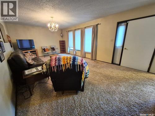566 Dieppe Drive, Weyburn, SK 
