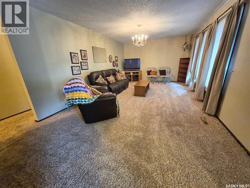 566 Dieppe Drive, Weyburn, SK 