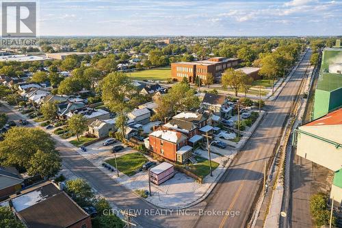 382 Beach Road, Hamilton, ON 