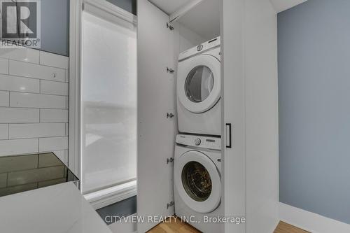 382 Beach Road, Hamilton, ON 