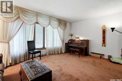 211 Keeley Crescent, Saskatoon, SK 