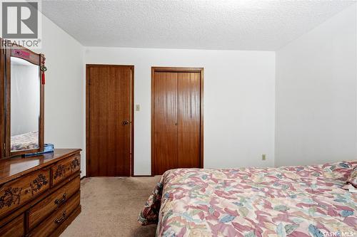 211 Keeley Crescent, Saskatoon, SK 