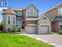 655 KOZEL COURT  Mississauga, ON L4Z 4E4