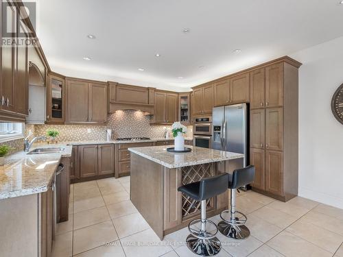 655 Kozel Court, Mississauga, ON 