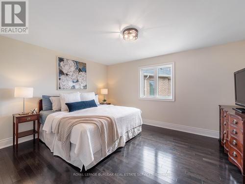 655 Kozel Court, Mississauga, ON 