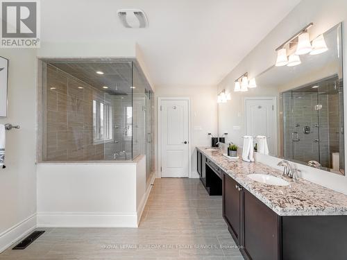 655 Kozel Court, Mississauga, ON 
