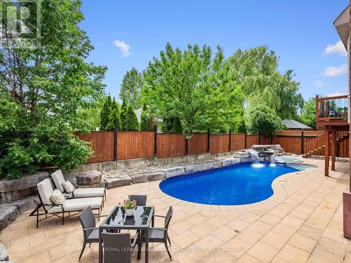 655 Kozel Court, Mississauga, ON 
