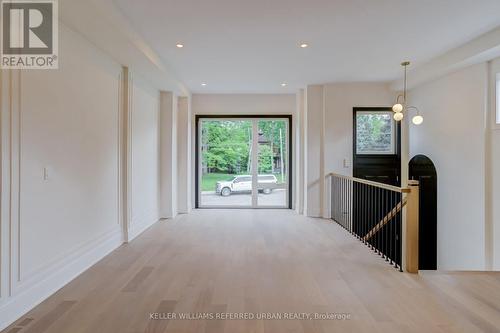 39 Wesley Avenue, Mississauga, ON 