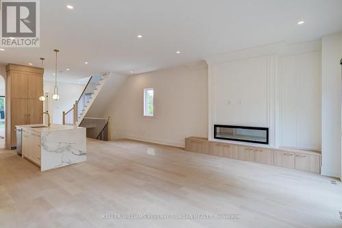 39 Wesley Avenue, Mississauga, ON 