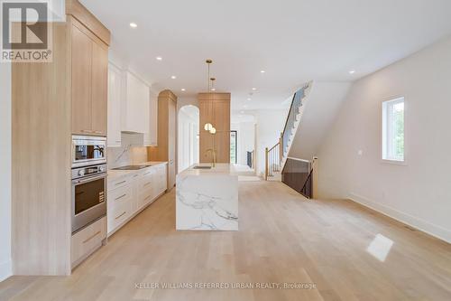39 Wesley Avenue, Mississauga, ON 