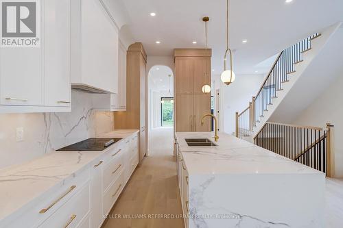 39 Wesley Avenue, Mississauga, ON 