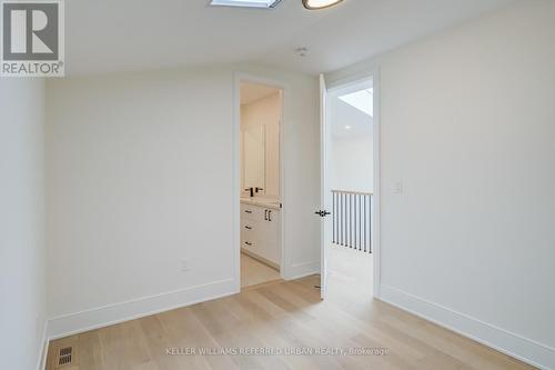39 Wesley Avenue, Mississauga, ON 