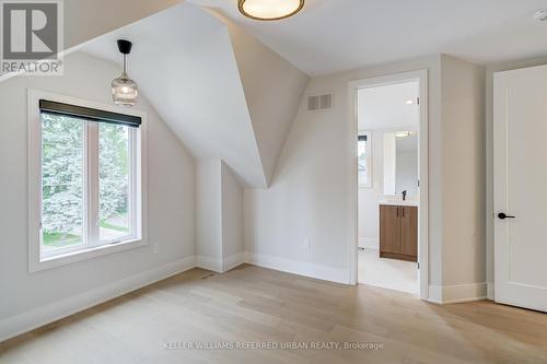 39 Wesley Avenue, Mississauga, ON 