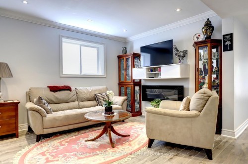 1296 Woodhill Court, Mississauga, ON - Indoor Photo Showing Living Room With Fireplace