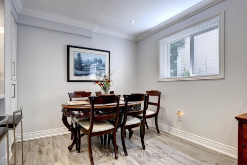 1296 Woodhill Court, Mississauga, ON - Indoor Photo Showing Dining Room