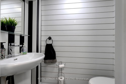 1296 Woodhill Court, Mississauga, ON -  Photo Showing Bathroom