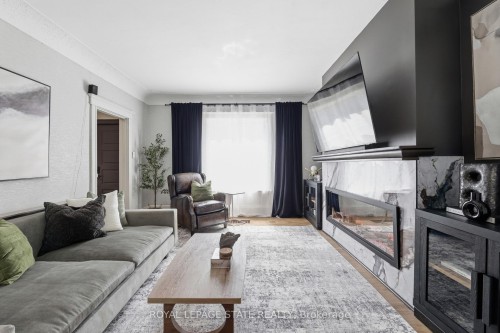 361 Cumberland Avenue, Hamilton, ON - Indoor Photo Showing Living Room With Fireplace